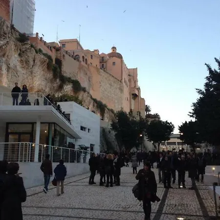 A 2 Passi Da Tutto * Cagliari